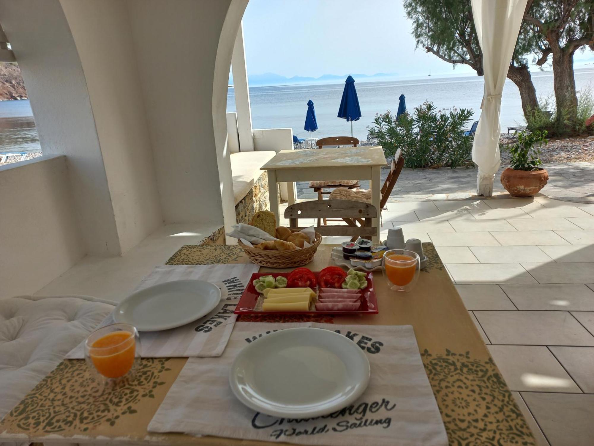 Pavlos Rooms Ливадия Экстерьер фото