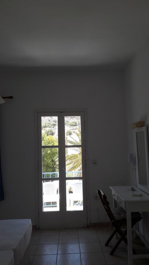 Pavlos Rooms Ливадия Экстерьер фото
